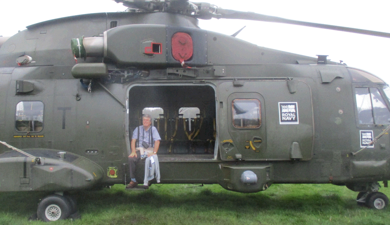 Spartan Games - Robin with Navy Merlin helicopter and Army on Barossa range